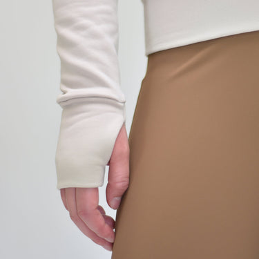 https://cdn.shopify.com/s/files/1/1110/7162/files/equestrian_leisure_wear_for_horses_sally_beige_5.jpg?v=1713345192